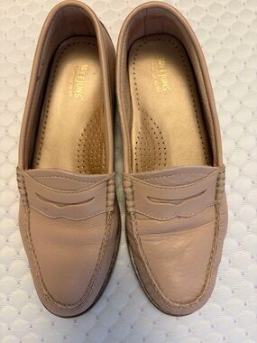 Neutral Blush Leather Penny Loafers with Cushioned Insole